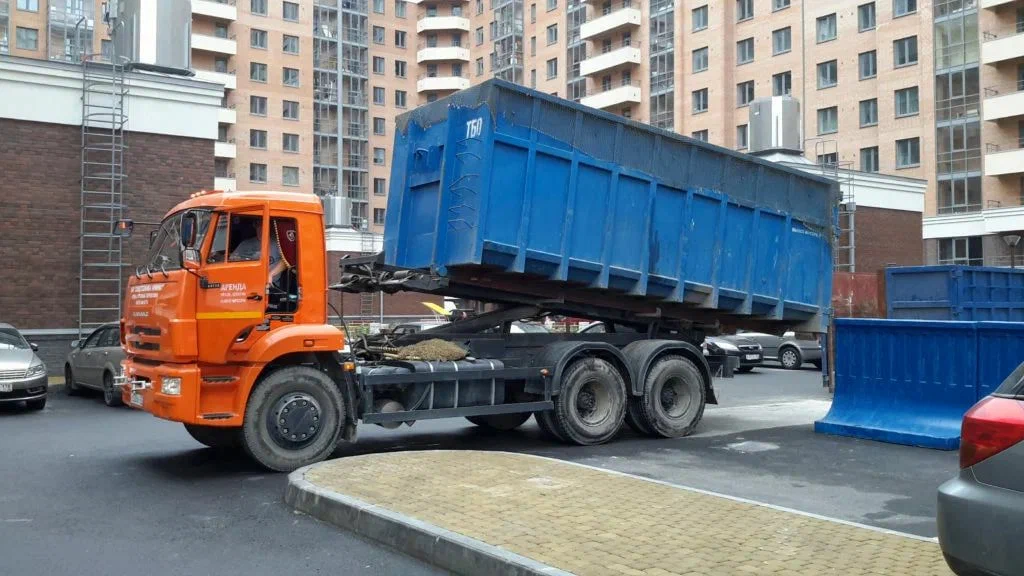 Аренда пухто для вывоза строительного и бытового мусора в Нижнем Тагиле в октябре