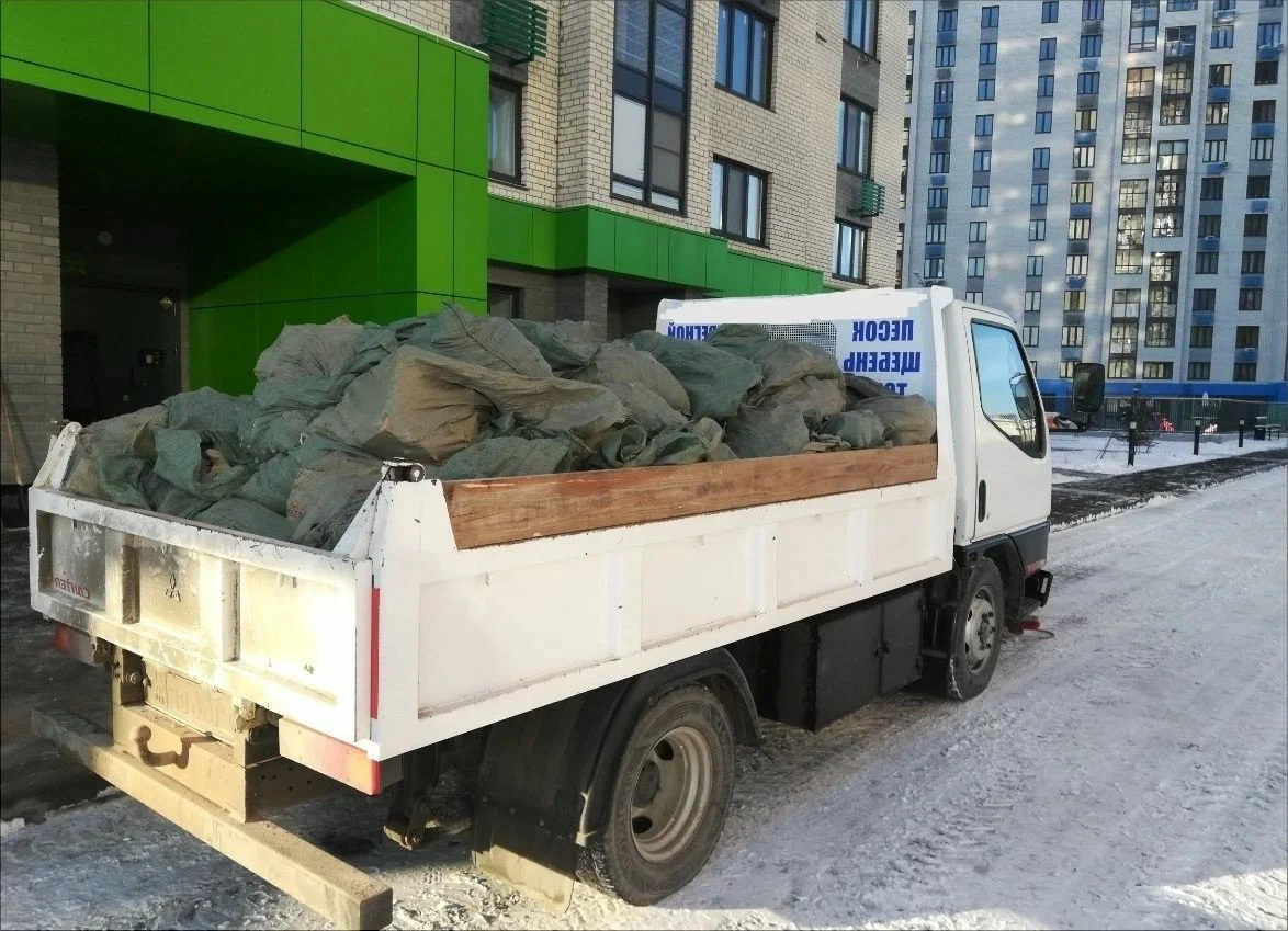 Вывоз мусора грузовым фургоном 3 тонны в Нижнем Тагиле — цена от 1405 руб., ПроМусор