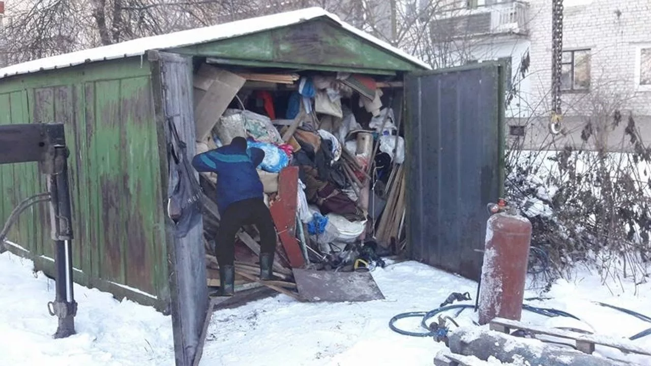 Вывоз мусора из гаража с гарантией чистоты в Нижнем Тагиле в октябре