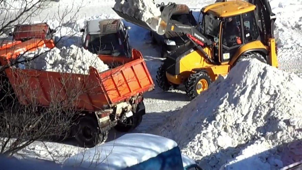 Вывоз снега с погрузкой в Нижнем Тагиле для организаций и частных лиц в октябре